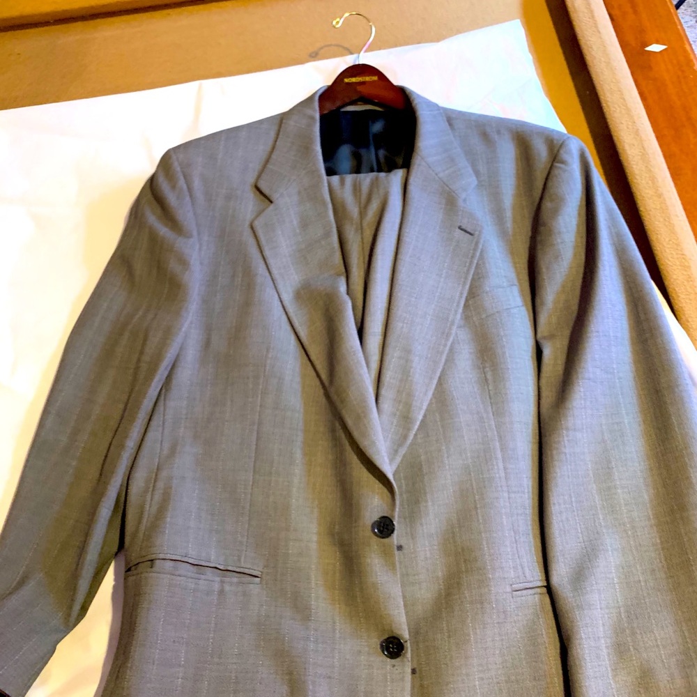 Men’s Suit